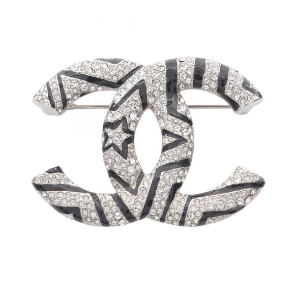 CHANEL Black Logo Brooch - Picture 1 of 4